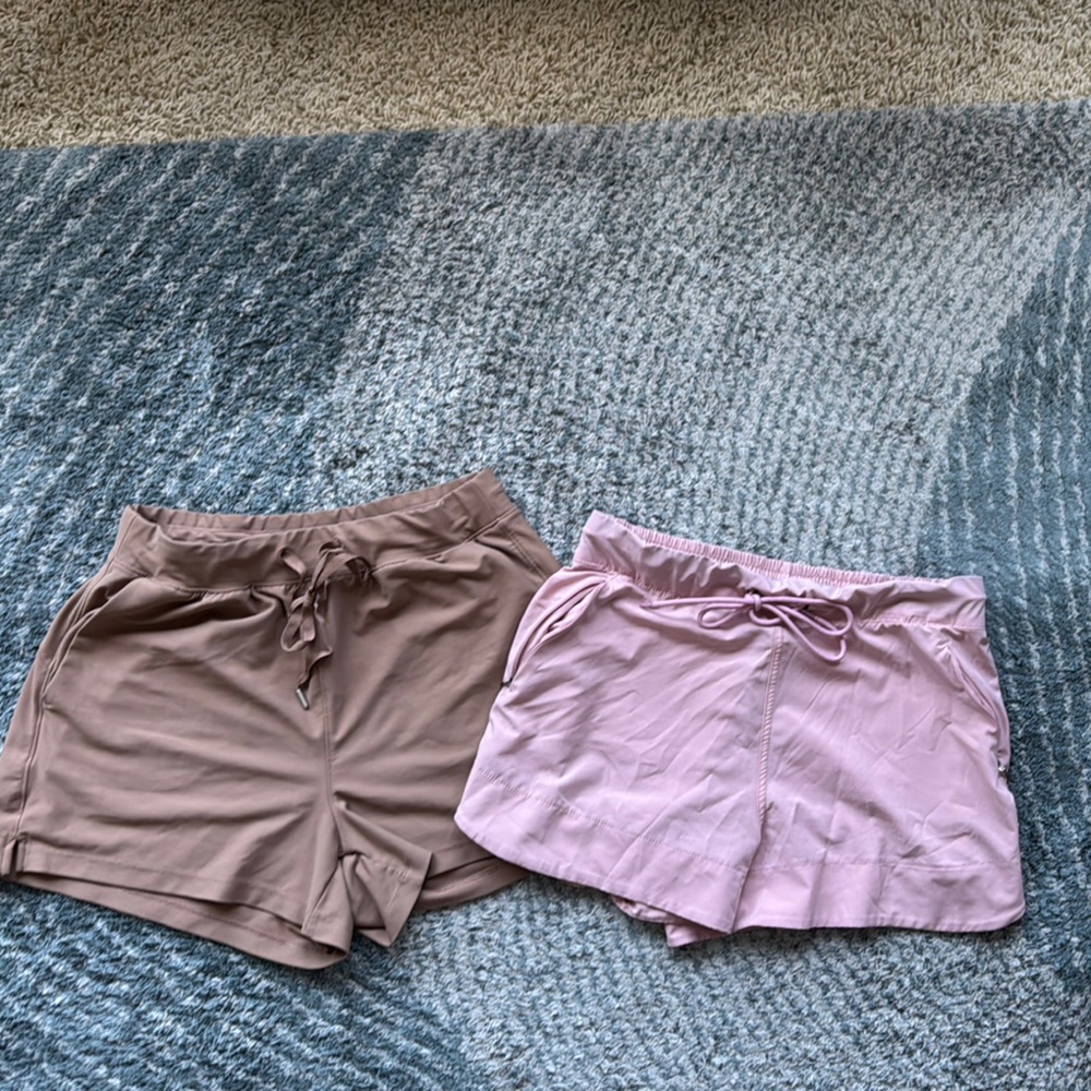 Set of 2- Women's Shorts in Tan and Pink